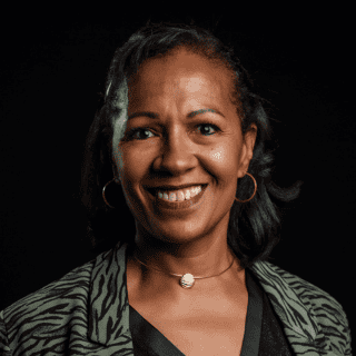 Christine MAKUNDÉ - AXA